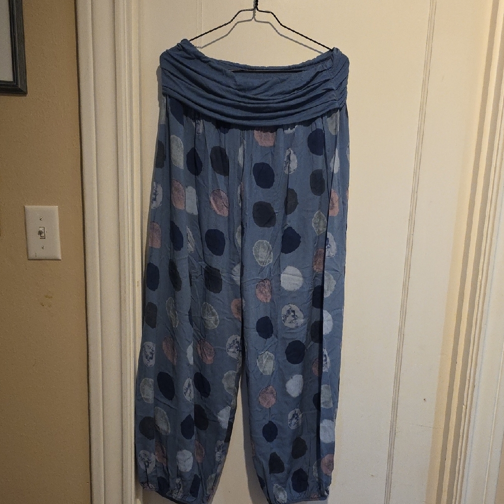 Blue and Pink Cropped Pants with Relaxed Fit